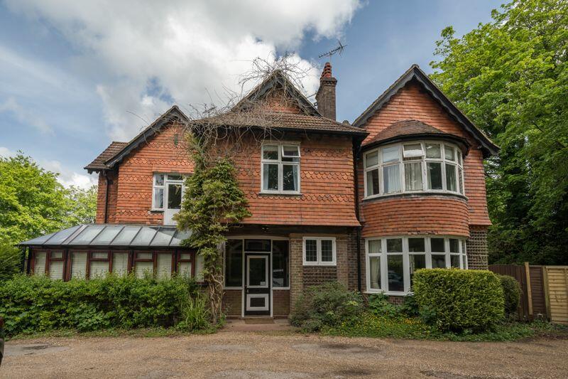 2 bedroom apartment for sale in Rockdale Drive, Grayshott, GU26