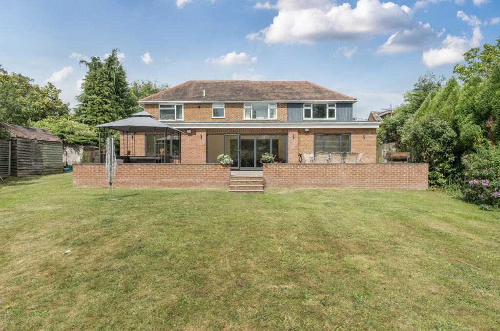 Main image of property: Liphook Road, Lindford, Hampshire, GU35