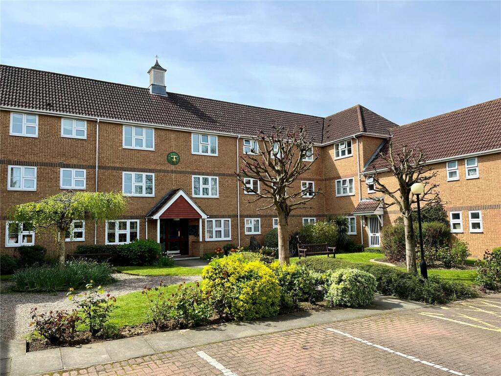 2 bedroom flat for sale in The Sovereigns, Queens Road, Maidstone, ME16
