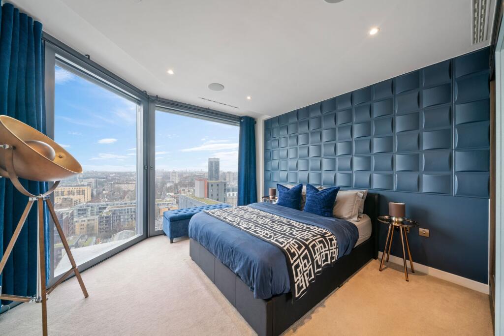 Main image of property: Chronicle Tower, City Road, London EC1V