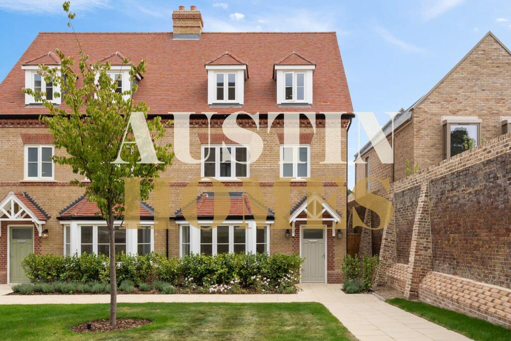 Main image of property: Trento Mews, Hadley Wood, EN4