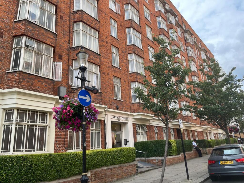 Main image of property: Queensway, London, W2