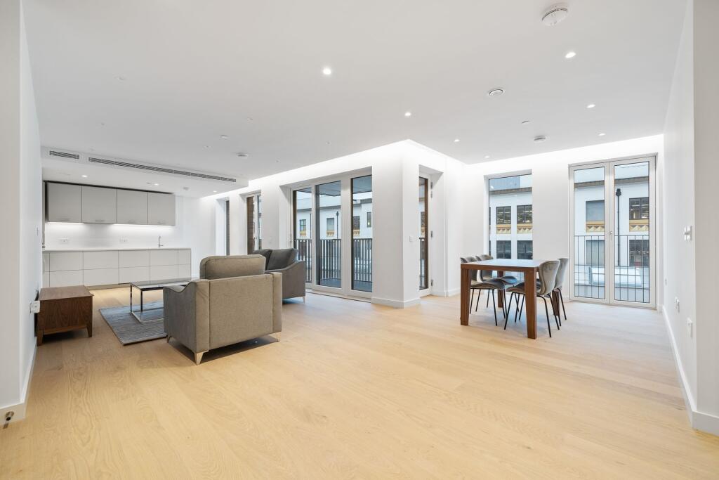 Main image of property: Warrington House, Phoenix Place, London WC1X