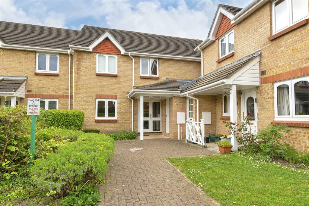 1 bedroom apartment for sale in The Ridings, Paddock Wood, Tonbridge, TN12