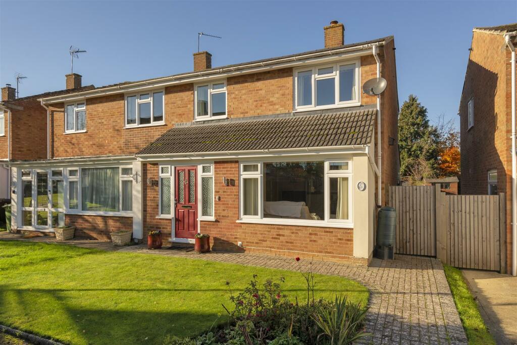 Main image of property: Linden Close, Paddock Wood, Tonbridge