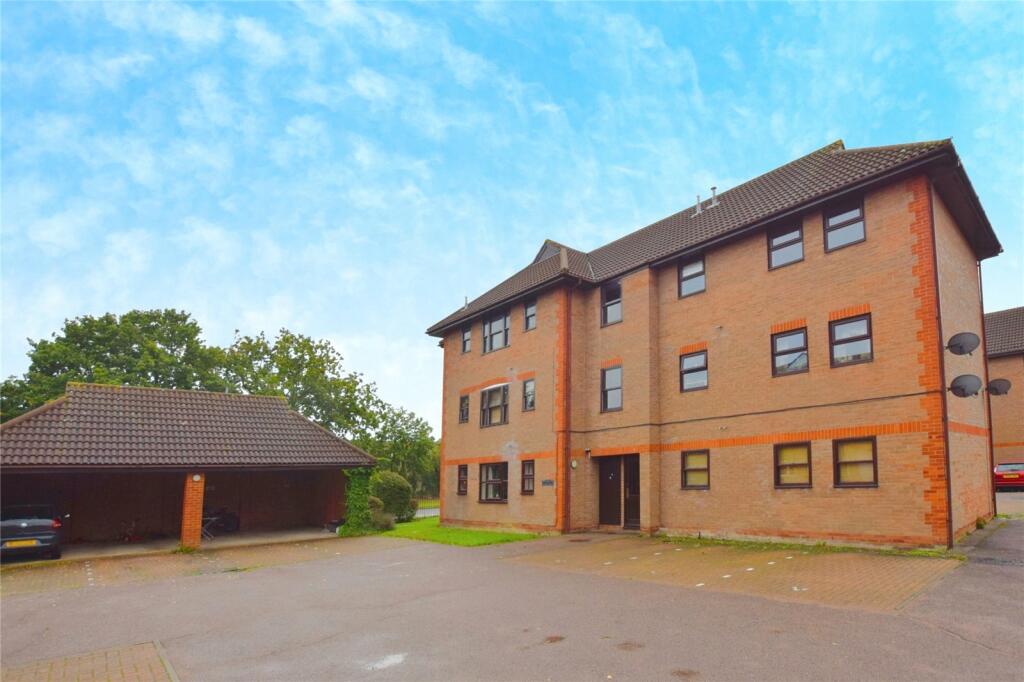 1 bedroom apartment for sale in Hanbury Gardens, Highwoods, Colchester