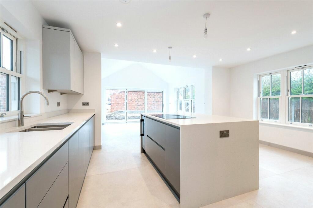 Additional property image - Silver Oak House, Braiswick, 134 Braiswick, Colchester, Essex, CO4