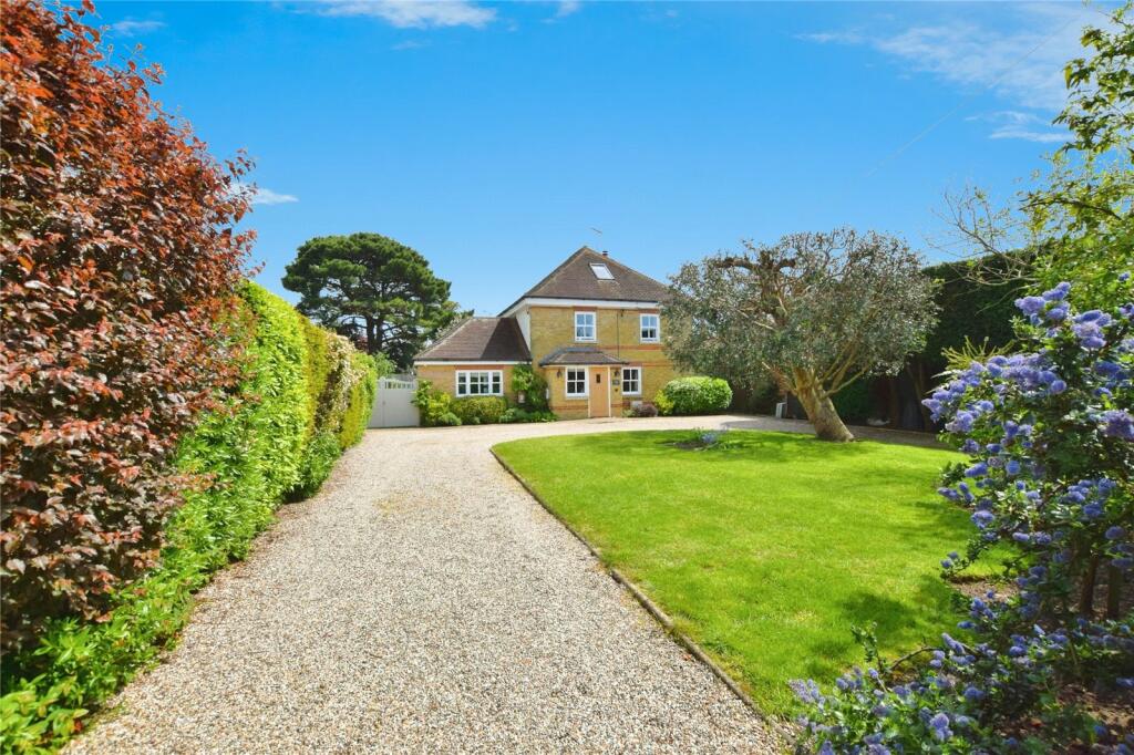 4 bedroom detached house for sale in Churchfields, West Mersea