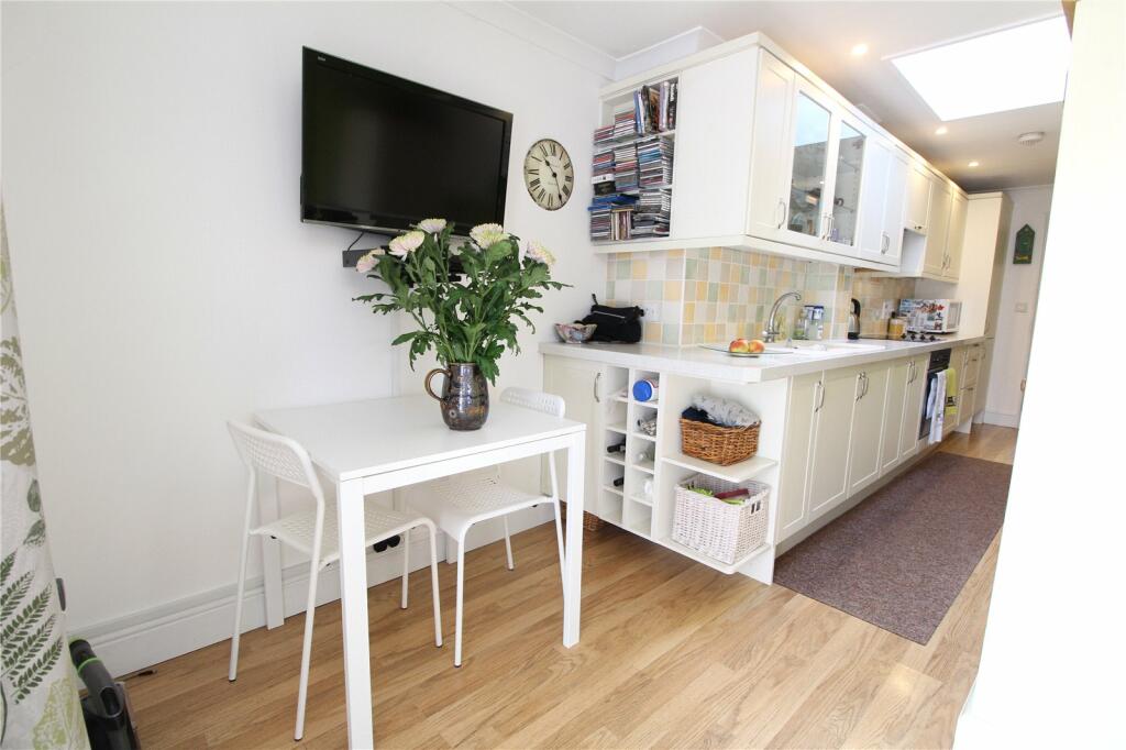 Additional property image - Malting Green Road, Layer-de-la-haye, Colchester, CO2