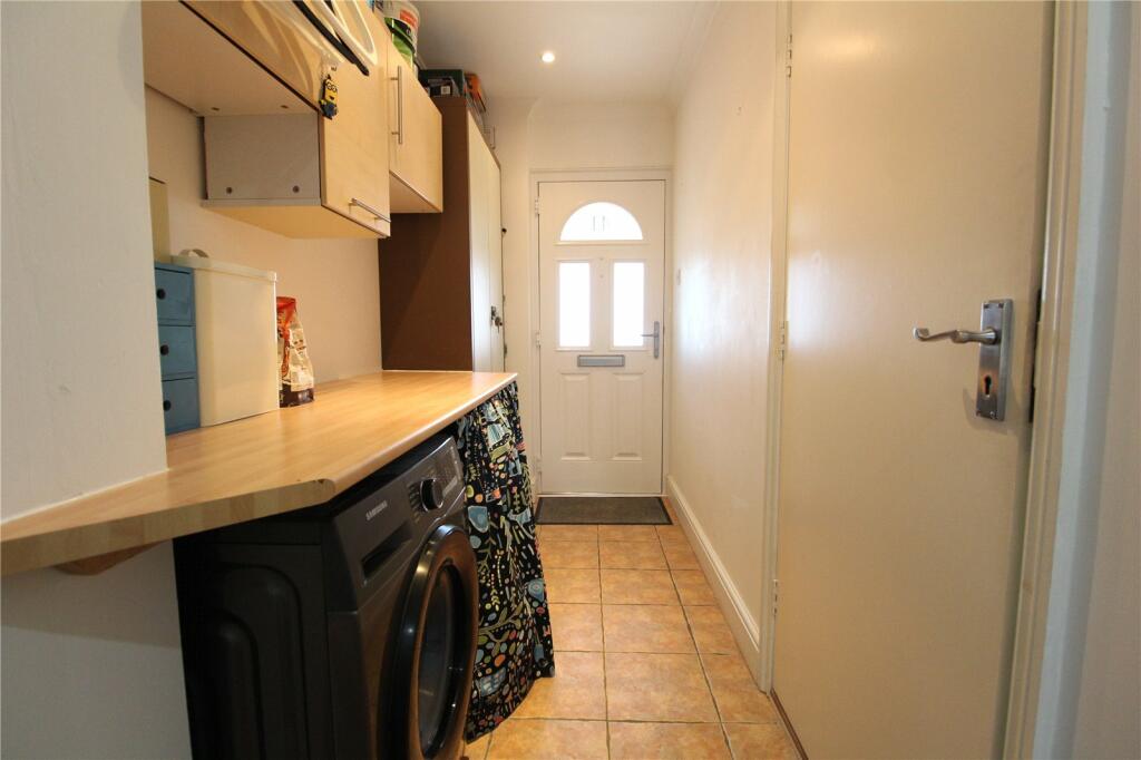 Additional property image - Malting Green Road, Layer-de-la-haye, Colchester, CO2