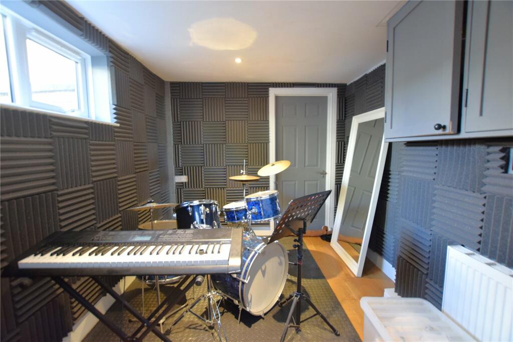Additional property image - Firs Road, West Mersea, Colchester, Essex, CO5
