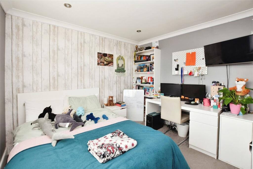 Additional property image - Firs Road, West Mersea, Colchester, Essex, CO5