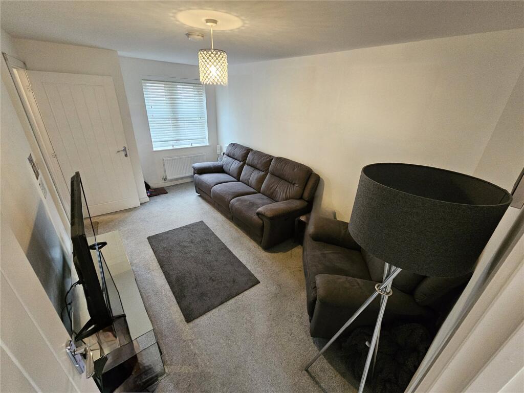 Additional property image - Auger Road, Clacton-on-Sea, Essex, CO16