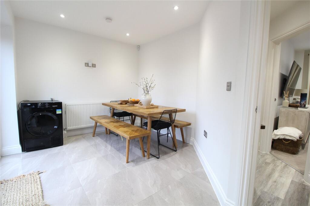 Additional property image - Joslin Close, Colchester, Essex, CO4