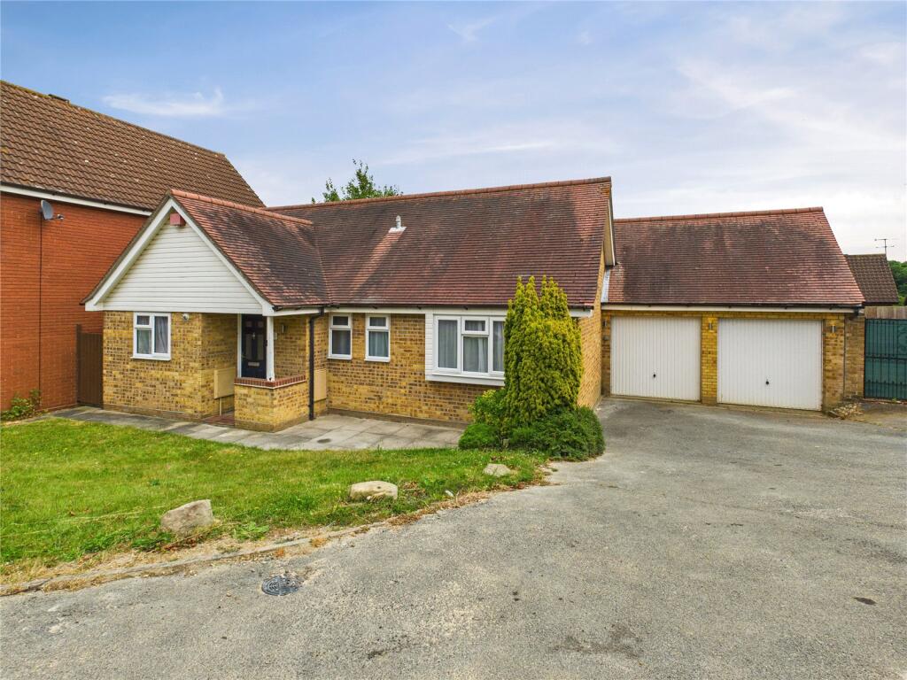 Main image of property: Fulmar Close, Colchester, Essex, CO4