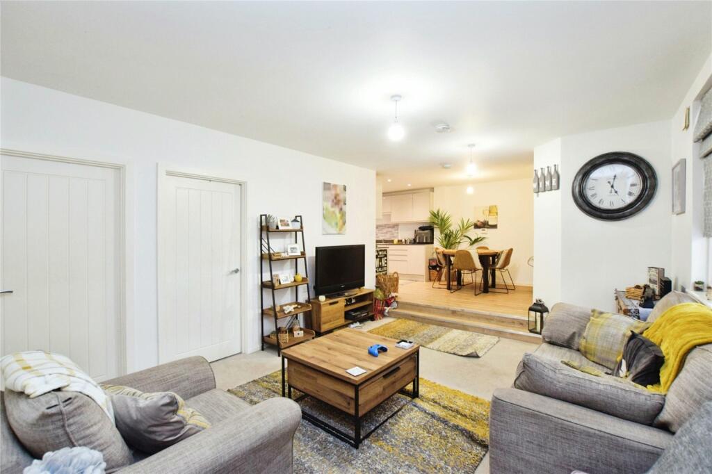 Additional property image - Castle Court, Colchester, Essex, CO1