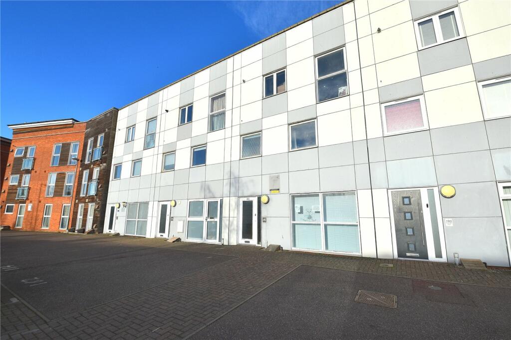 2 bedroom apartment for sale in Ranelagh Road, Ipswich, Suffolk, IP2