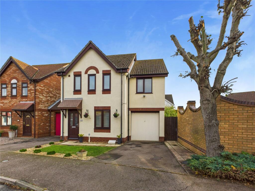 Main image of property: Wilding Drive, Kesgrave, Ipswich, Suffolk, IP5