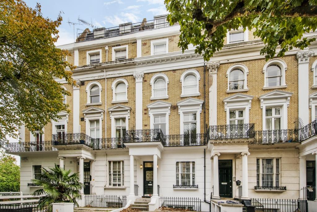 1 bedroom apartment for rent in Inverness Terrace London W2