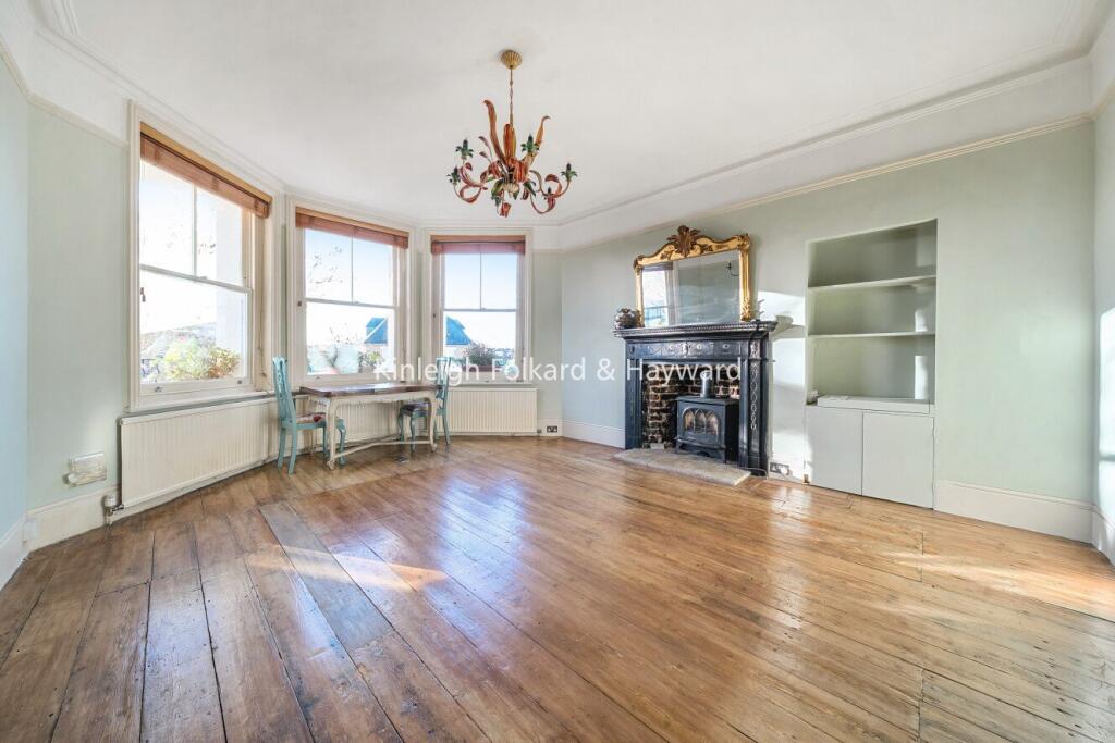Main image of property: Spencer Road, London, W4