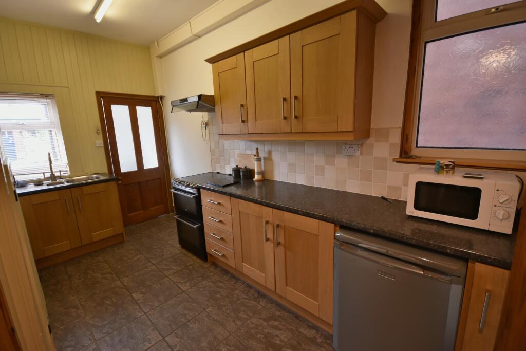 3 bedroom detached house for sale in Osborne Street, Rhosllanerchrugog