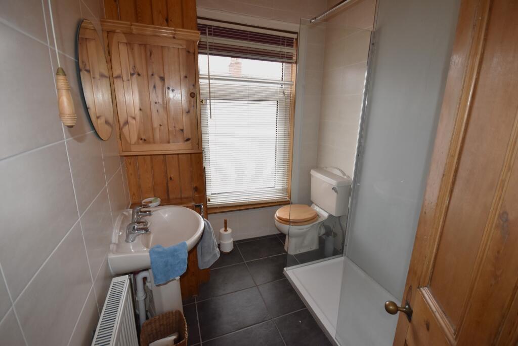 3 bedroom detached house for sale in Osborne Street, Rhosllanerchrugog