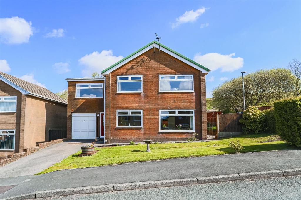 4 bedroom detached house for sale in Sandown Road, Haslingden