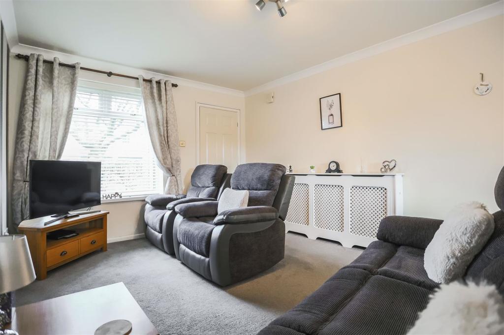 3 bedroom detached house for sale in Windsor Avenue, Helmshore, BB4