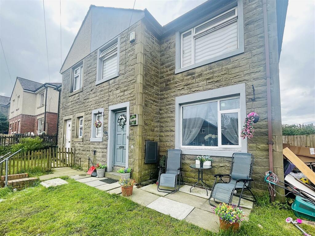 3 bedroom semidetached house for sale in Tong Lane, Bacup, OL13