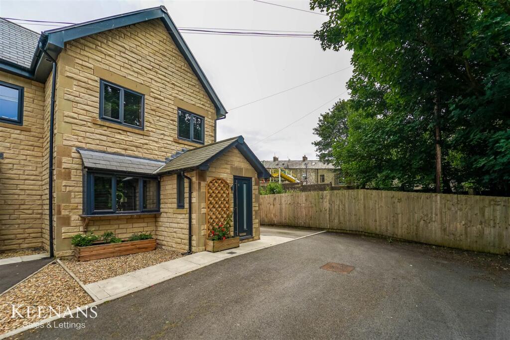 Main image of property: Meadows Court, Bacup