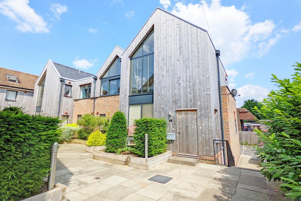 Main image of property: The Old Court House, Grange Road, Midhurst, GU29