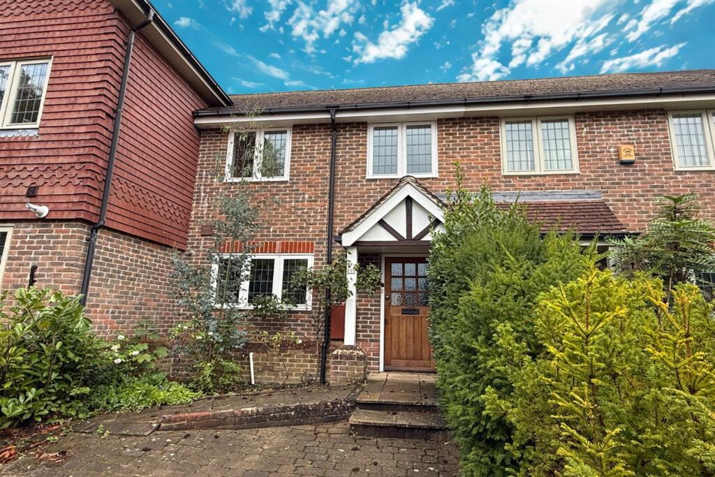 Main image of property: Chartwell Mews, Carron Lane, Midhurst, GU29
