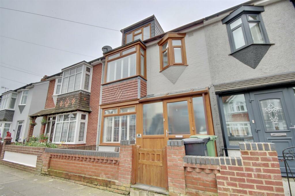 5 bedroom terraced house for sale in Compton Road, Portsmouth, PO2