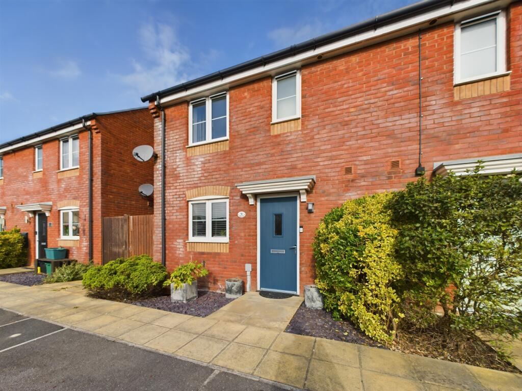 3 bedroom semidetached house for sale in Willan Place, West Wick