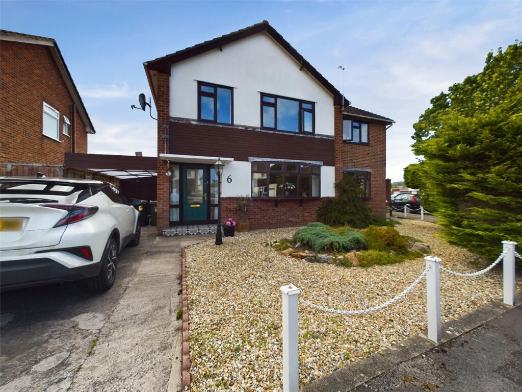 4 bedroom detached house for sale in Haversham Close, WestonsuperMare