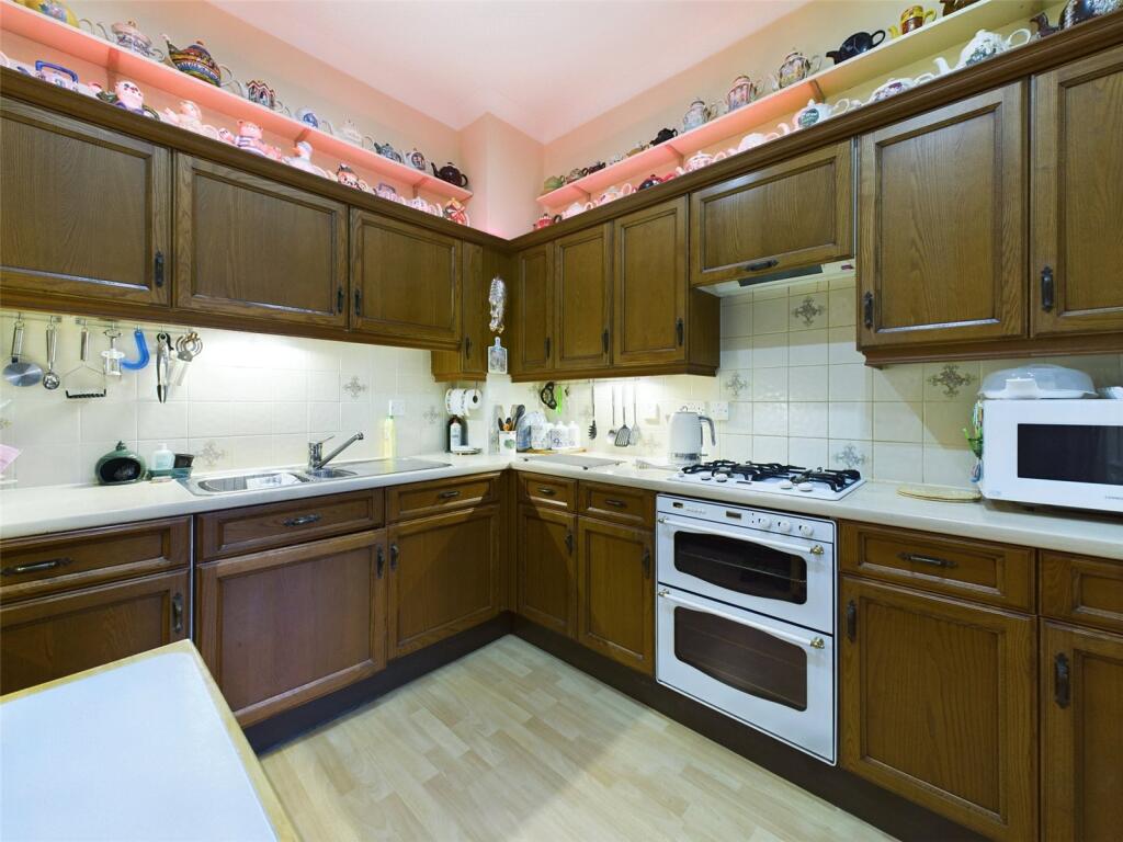 Additional property image - Royal Sands, Weston-super-Mare, North Somerset, BS23