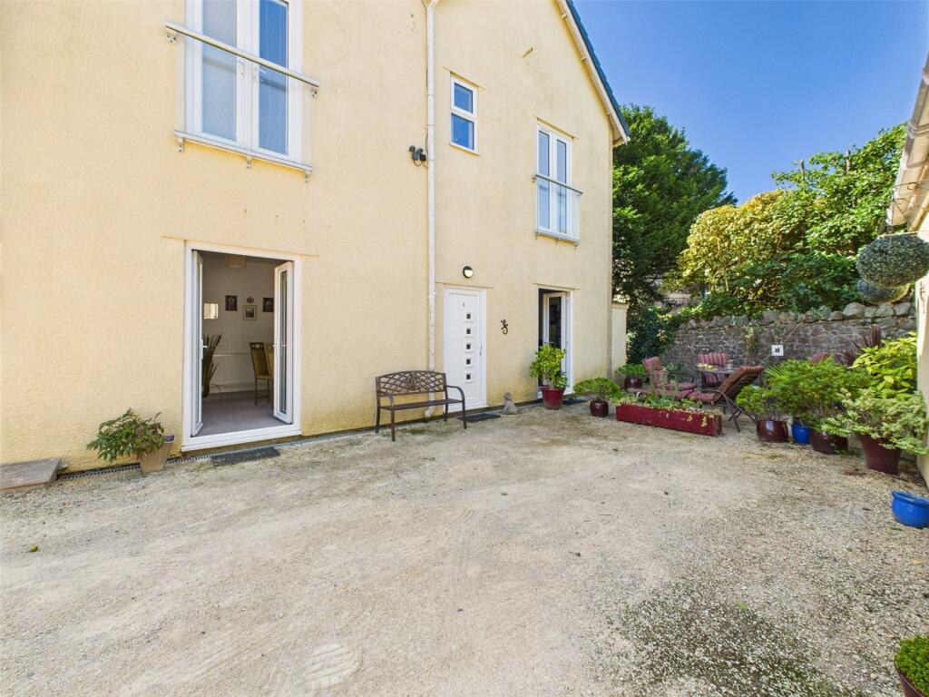 Main image of property: Kew Road, Weston-super-Mare, North Somerset, BS23