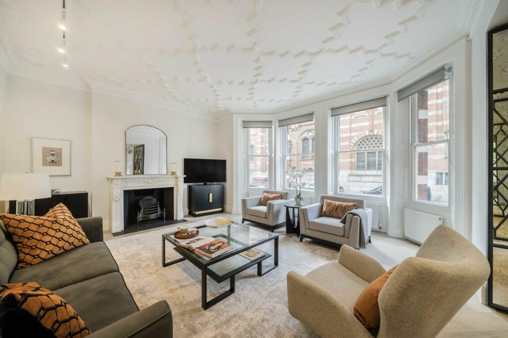 3 bedroom flat for rent in Ashley Gardens, Westminster, SW1P
