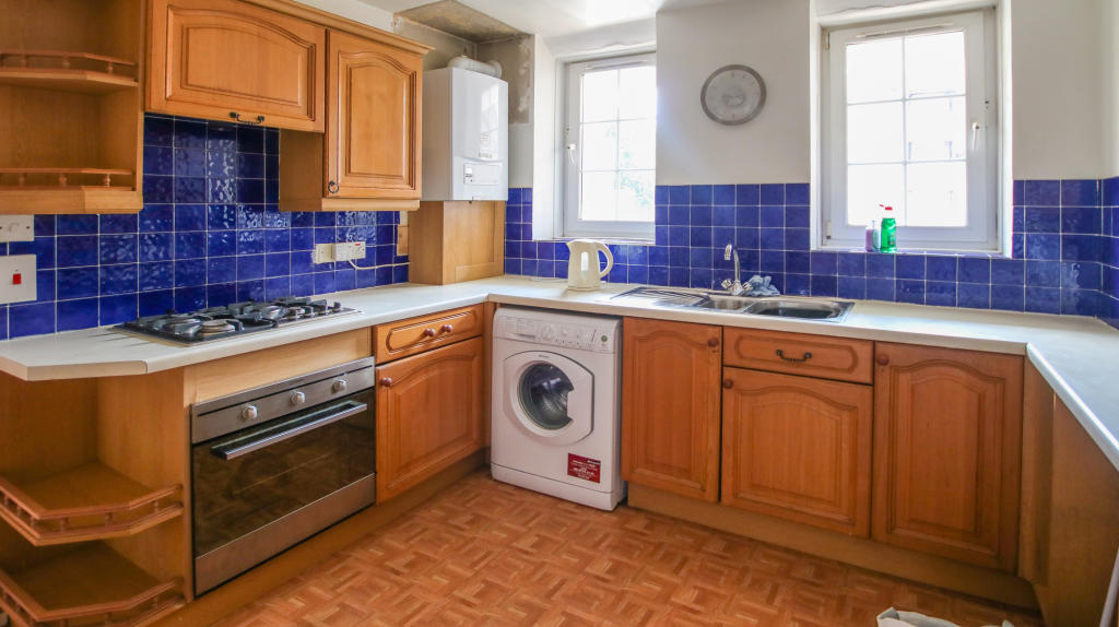 Flat to rent on Crayford House, Tabard Garden Estate, London, SE1