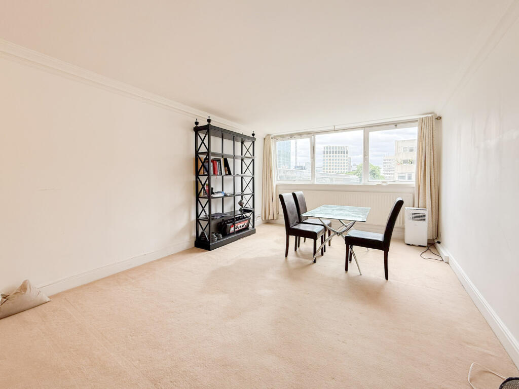 Main image of property: River Court, SE1