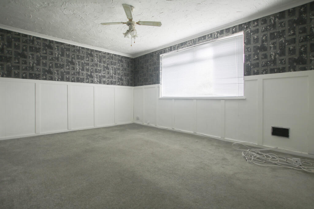 Main image of property: Eynsham Drive, London, SE2