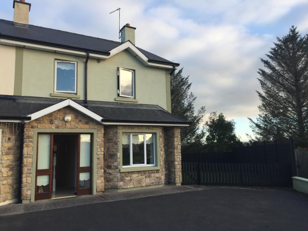 3 bedroom end of terrace house for sale in 62 Tarmon Manor, Castlerea