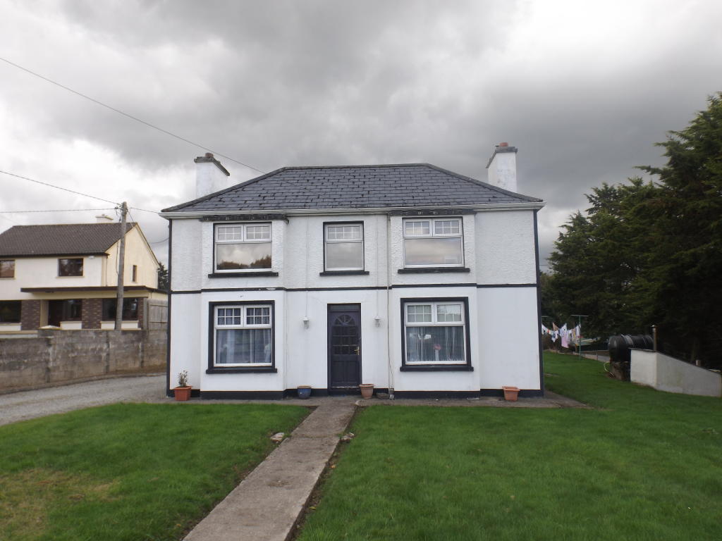 2 bedroom detached house for sale in Tralee Road, Killarney, Kerry, Ireland