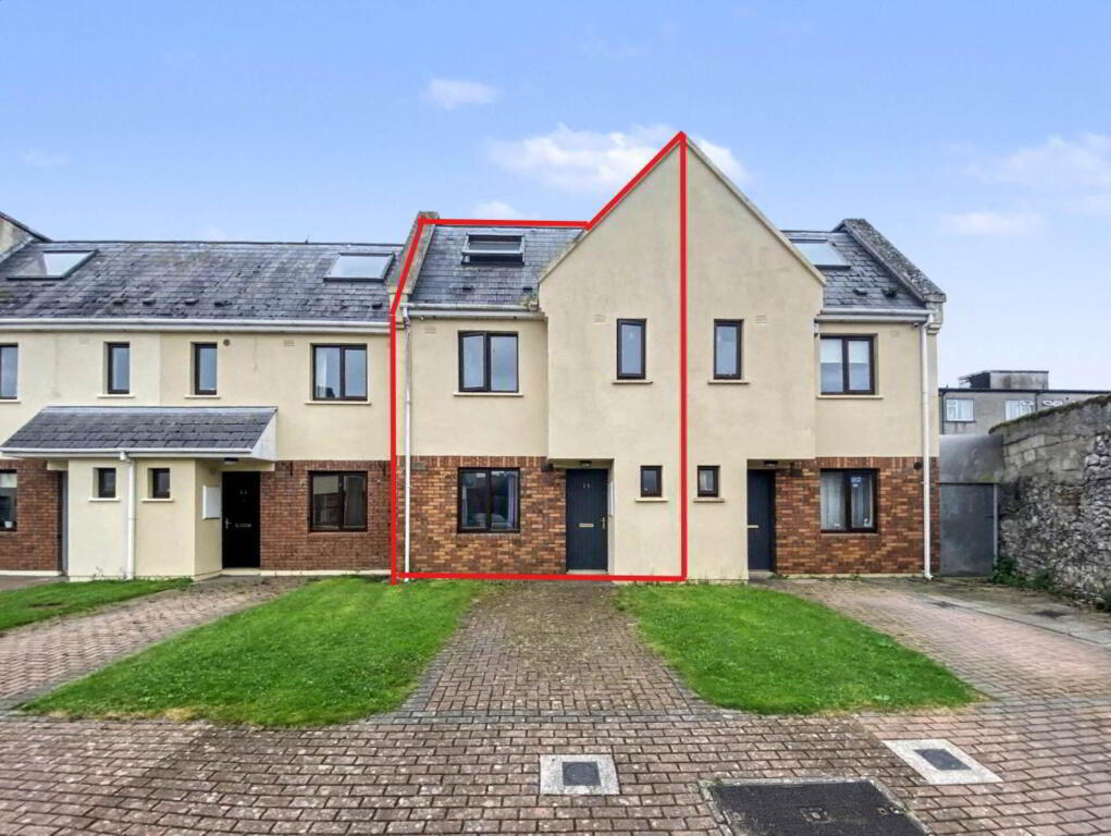 Main image of property: 15 The Coachyard, Nenagh