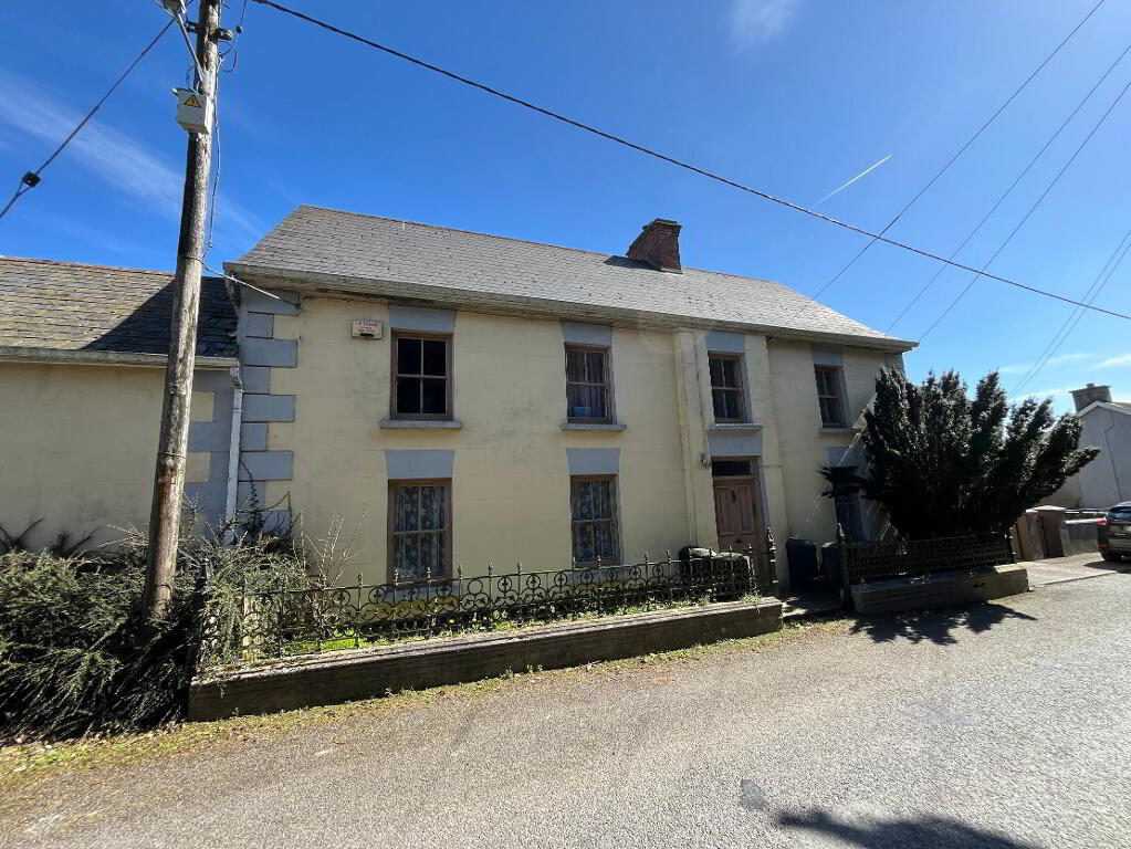 Main image of property: Main Street, Windgap