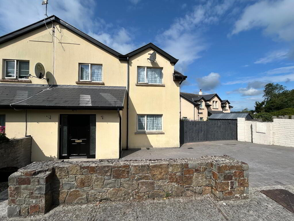 Main image of property: 7 Oakwood, Ballingarry