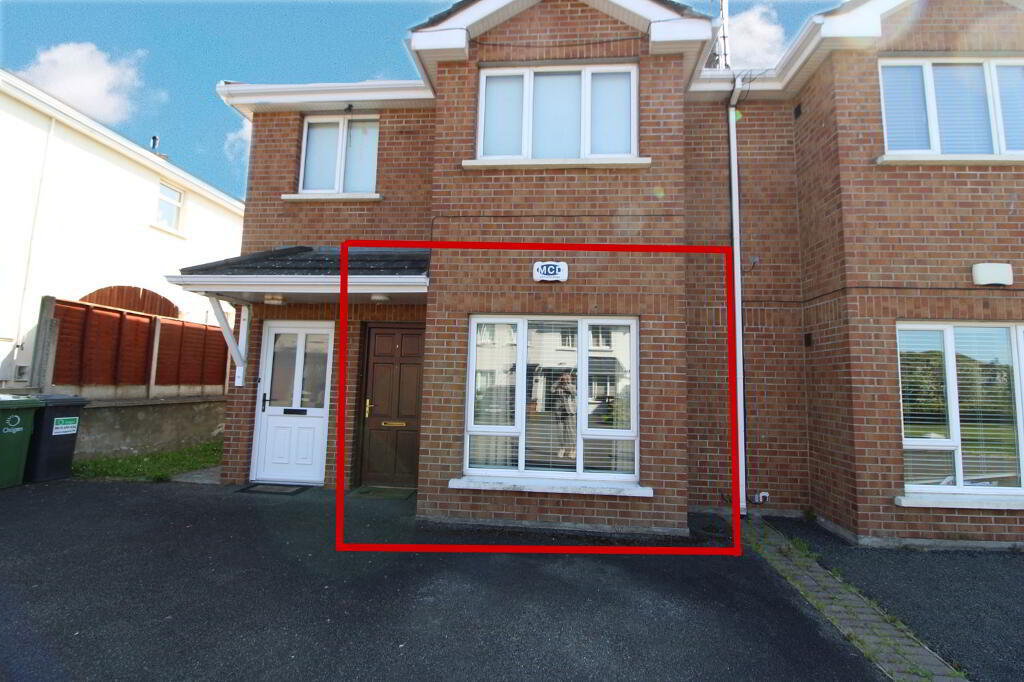 Main image of property: 23 Ard Shee, Blackrock