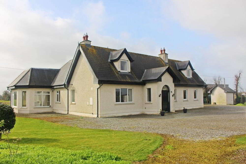 5 bedroom detached house for sale in Offaly, Ireland