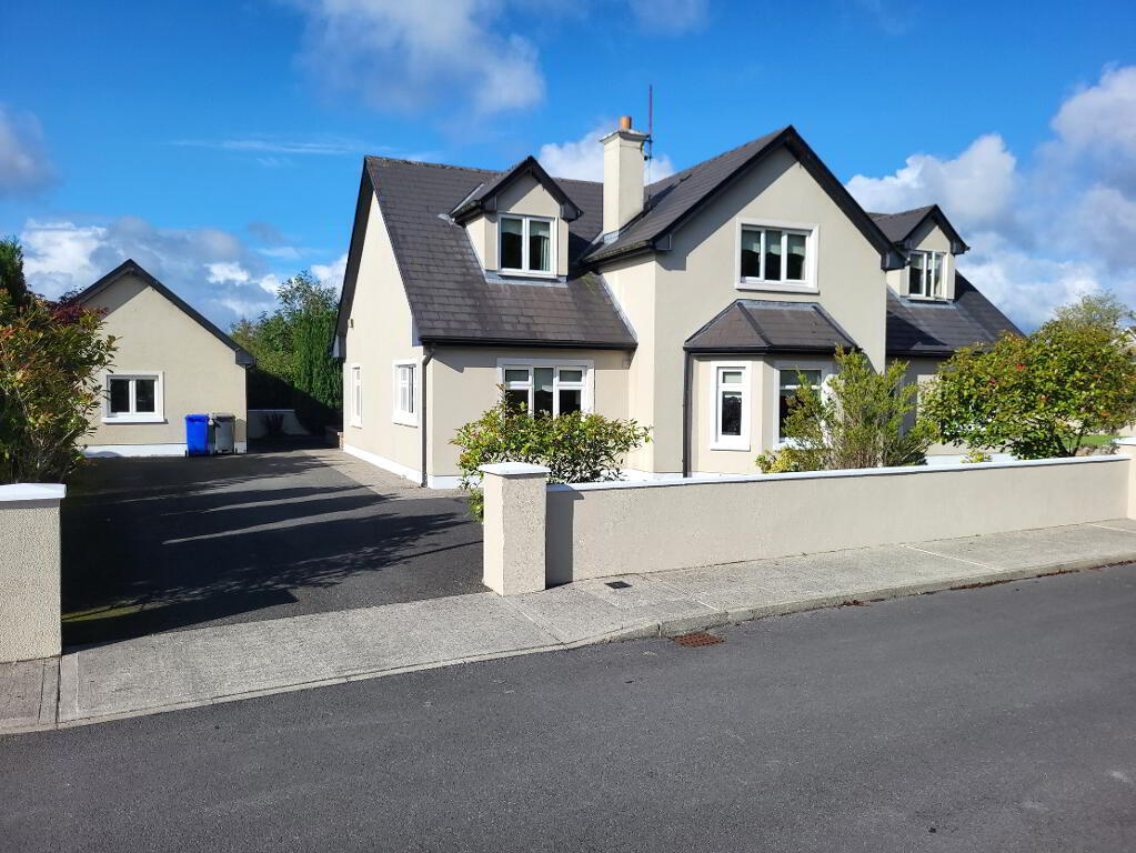 Main image of property: 1 Oghambawn, Tubbercurry