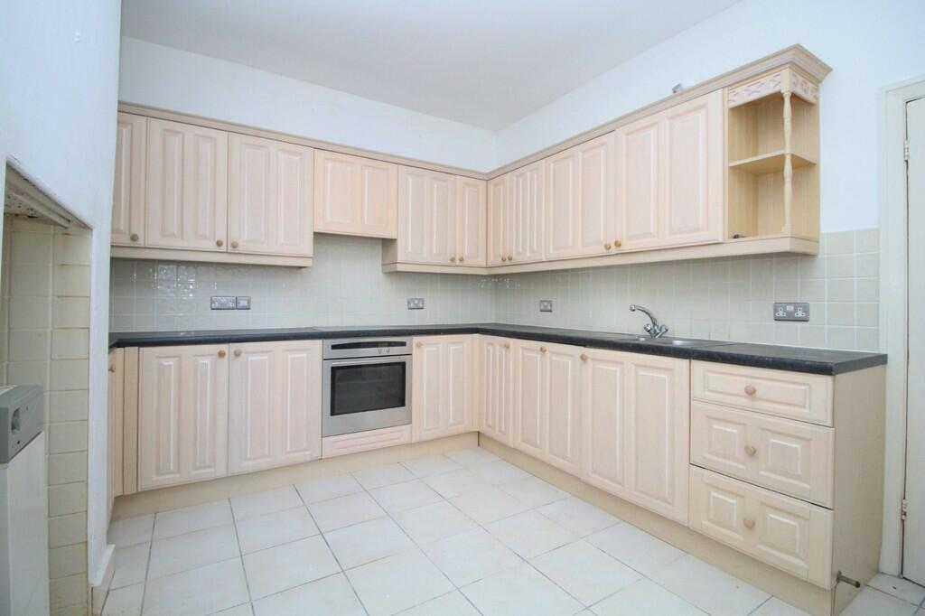 Additional property image - Ferndale Road, Hove